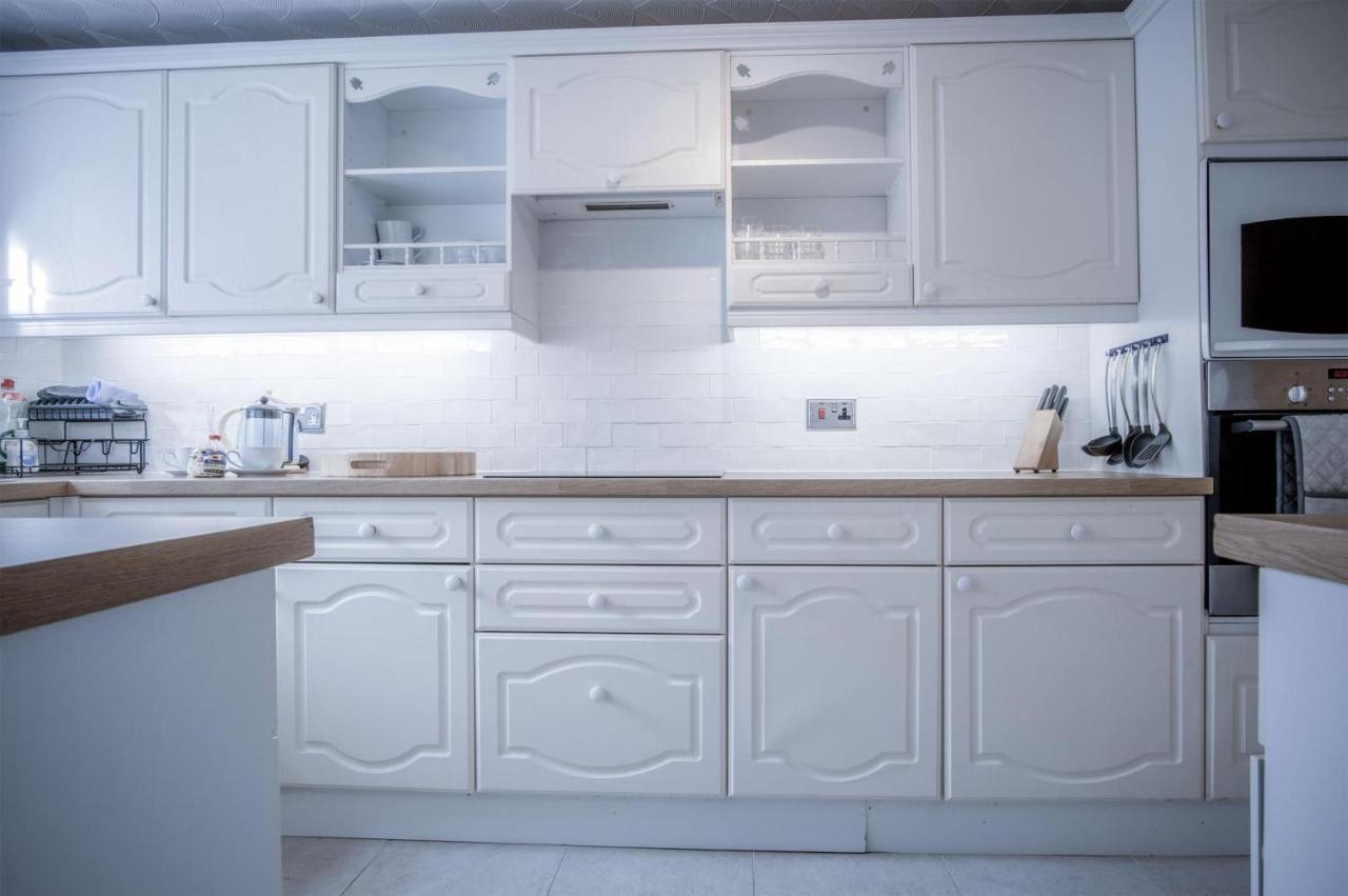 Captains Walk - 4 Bedroom Apartment - Saundersfoot Eksteriør bilde